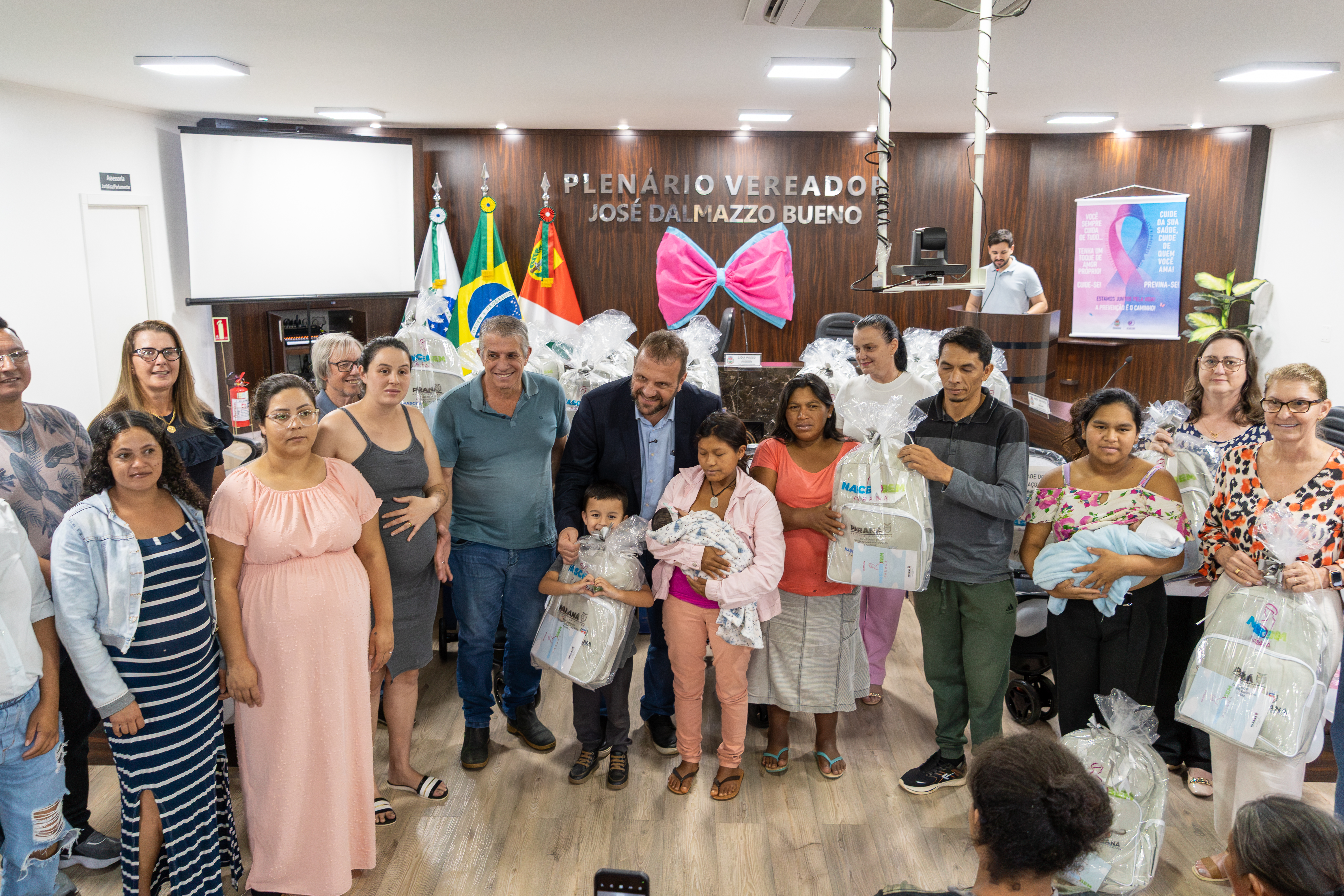 Imagem da Noticia: Chopinzinho recebe entrega dos Kits do programa Nascer Bem Paraná