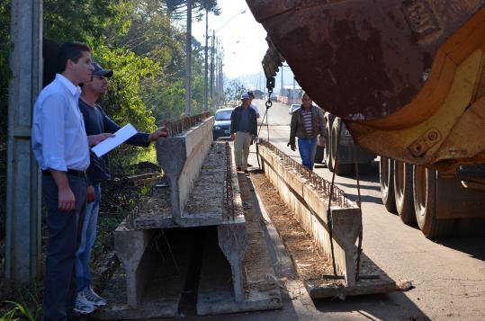 Chopinzinho recebeu mais uma remessa de vigas para ponte