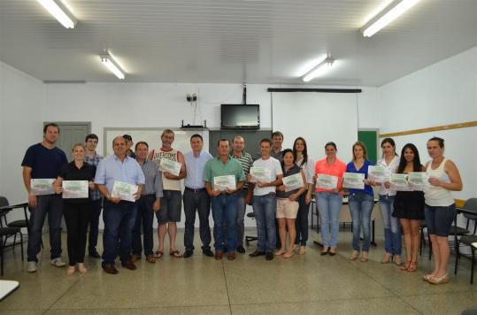 Curso Bom Negócio certificou 26 micro empreendedores chopinzinhenses