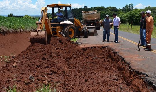 Recuperação da Rodovia Lagos do Iguaçu está em andamento