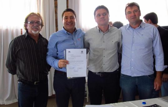 Escavadeira hidráulica avaliada em R$ 400 mil será adquirida