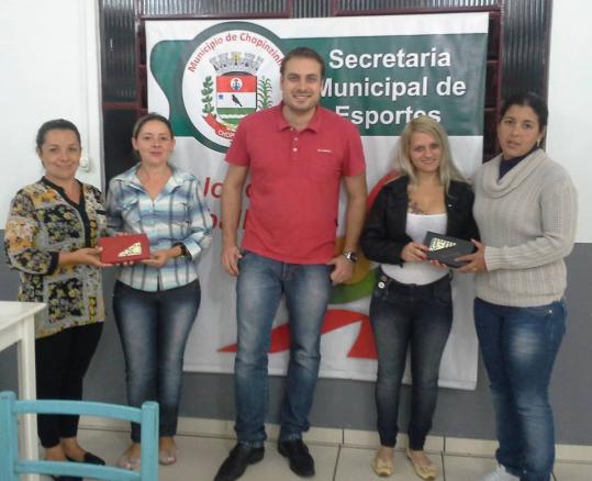 Conheça os vencedores no Tênis de Mesa e Dominó dos Jogos do trabalhador