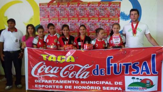 Futsal feminino de Chopinzinho é campeão da Taça Coca-Cola 2014