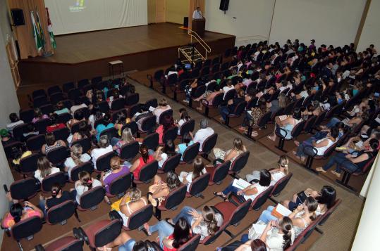 Reunião apresentou os objetivos e metas do Plano Municipal de Educação