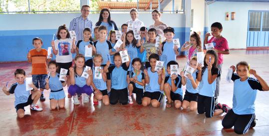 Chopinzinho inicia distribuição de 4000 mil kits odontológicos