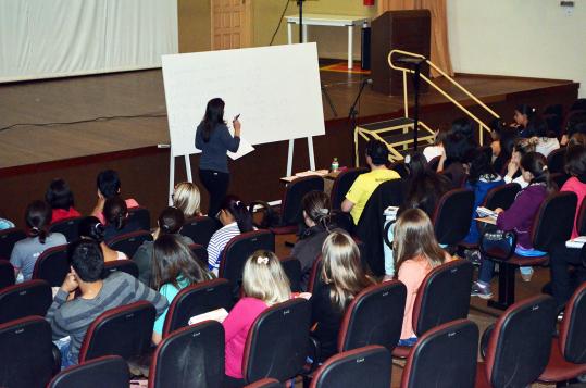 inscrições estão abertas para o Cursinho Público Preparatório para Enem e Vestibular 2015