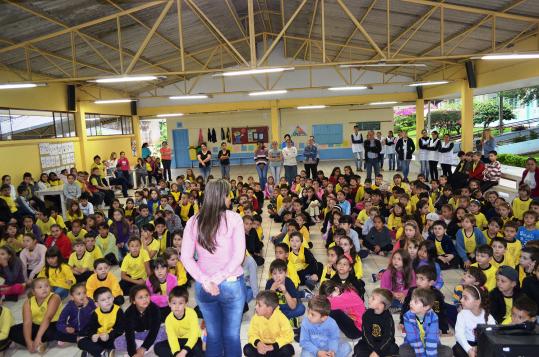 Concurso de Desenhos Natalinos foi lançado nas escolas municipais