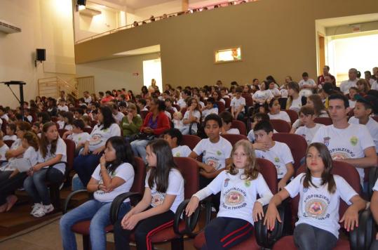 295 alunos concluem formatura do Proerd 2015