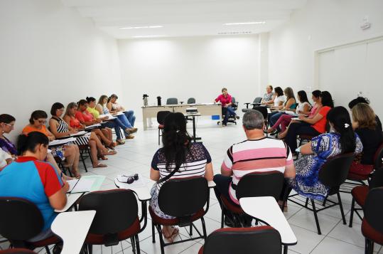 Secretaria de Educação faz a primeira reunião do ano com os diretores das escolas e CMEIs municipais