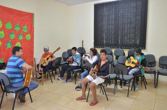 Centro de Referência Especializado de Assistência Social - CREAS inicia Oficina de Música e Muay Thai para adolescentes em medidas socioeducativas - PAEFI