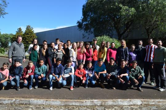 Delegação de Chopinzinho disputa fase Macrorregional dos Jogos Escolares