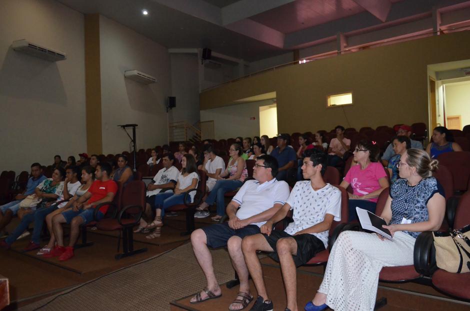 Reunião de Alinhamento pedagógico com Jovens Aprendizes reúne pais e alunos