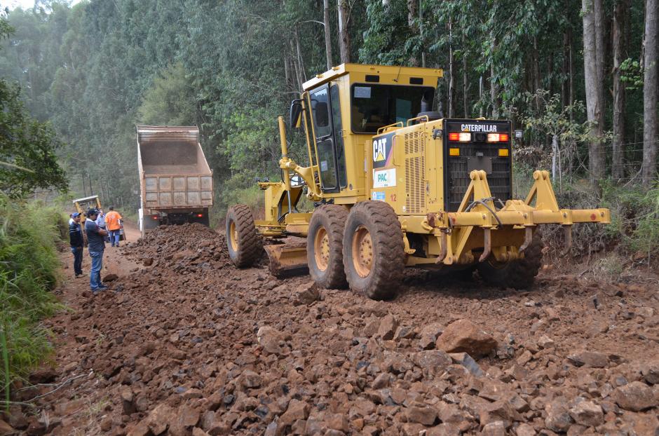 Operadores de máquina participam de curso de aperfeiçoamento