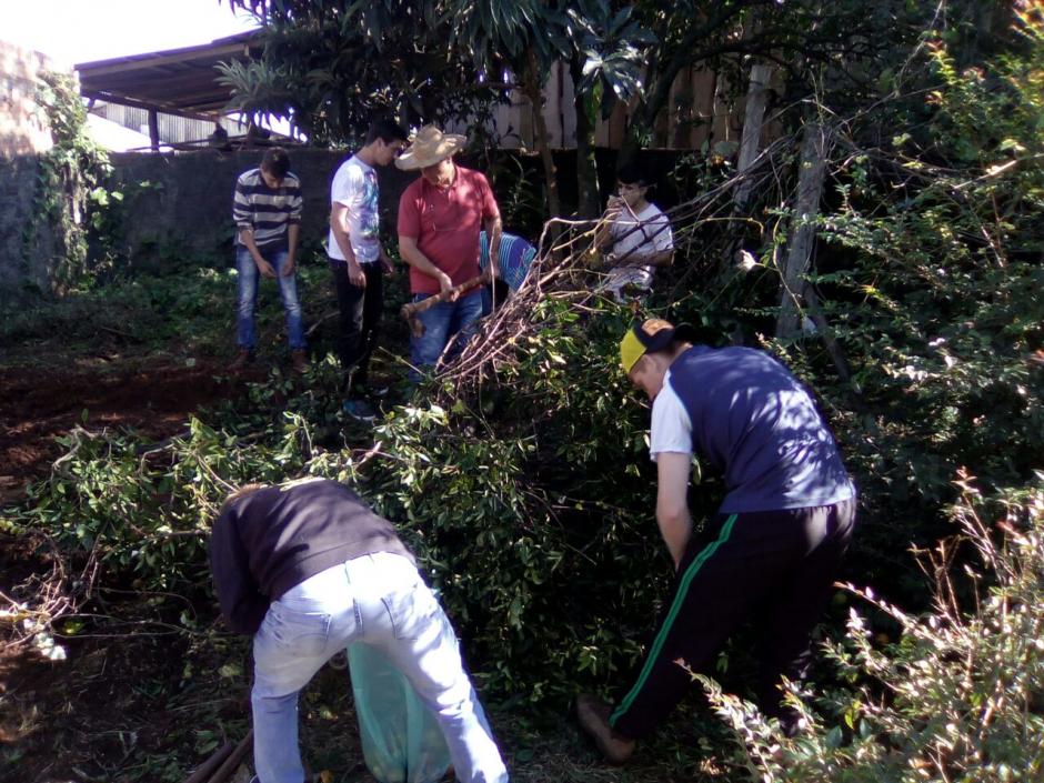 Parceria entre Casa Lar e Casa Familiar Rural desenvolve projeto "Hortinha da Casa Lar"