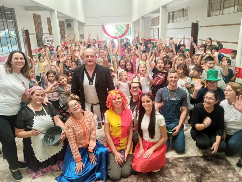 CHOPINZINHO INICIA AS ATIVIDADES DE EDUCAÇÃO EM TEMPO INTEGRAL