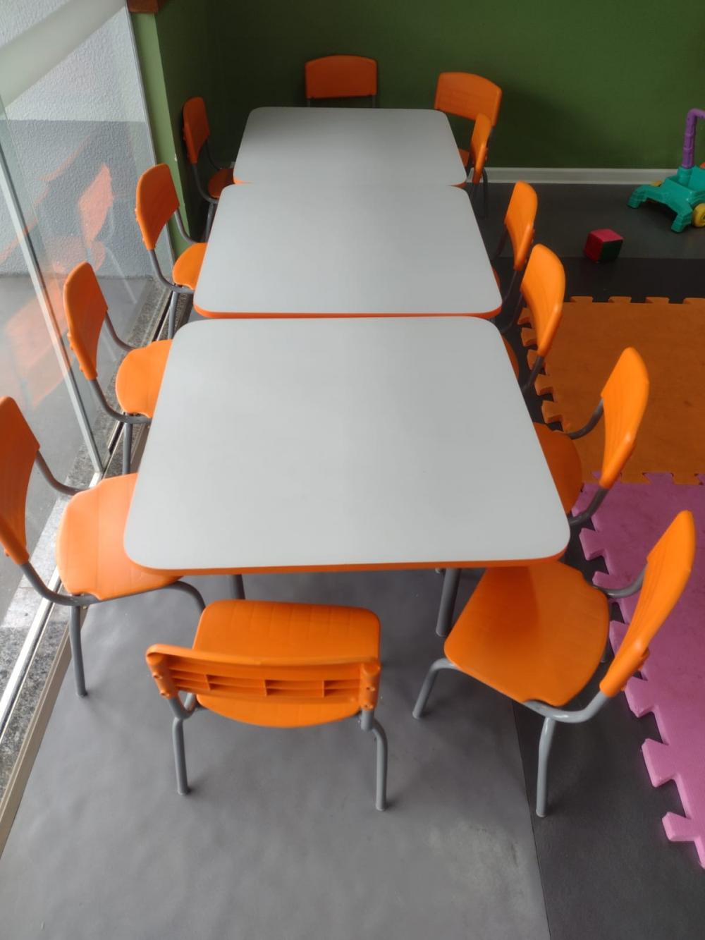 EDUCAÇÃO DE CHOPINZINHO ADQUIRE MÓVEIS E EQUIPAMENTOS PARA ESCOLAS MUNICIPAIS.