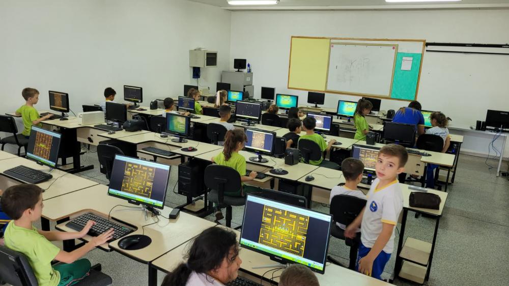 ENSINO INTEGRAL É INICIADO EM CHOPINZINHO