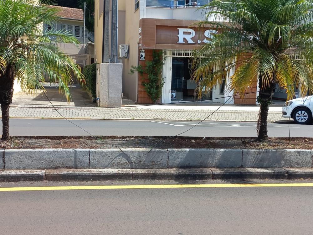 REUNIÃO DEFINE RETIRADA DE FIOS SOLTOS NO CENTRO DA CIDADE