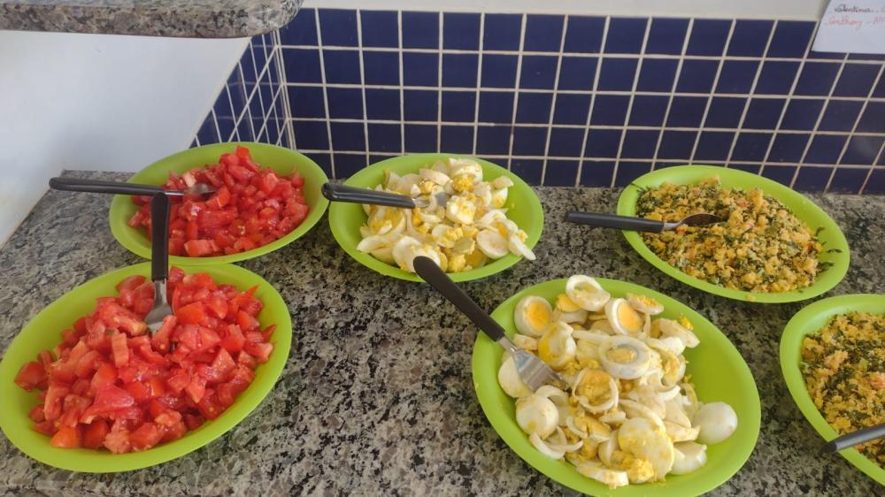 ALIMENTAÇÃO ESCOLAR: ALIMENTAR O PRESENTE É NUTRIR O FUTURO.