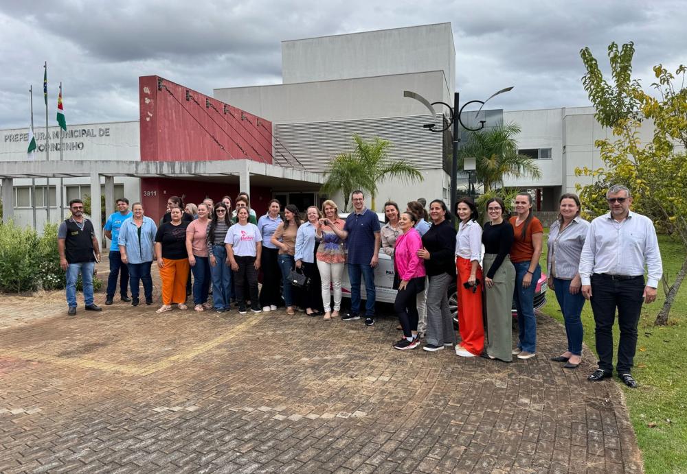 Secretaria de Assistência Social de Chopinzinho recebe veículo zero km em ato oficial